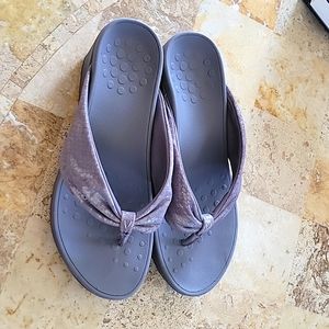 Vionic platform sandals